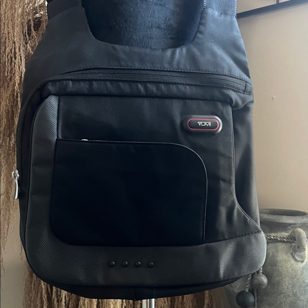 Tumi Black Sling Backpack with Front Pocket - Picture 2 of 11